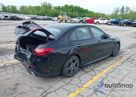 2024 Mercedes-Benz C 300 z USA, uszkodzony, nr VIN W1KAF4HB3RR212857